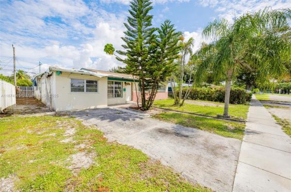 Driftwood Acres, 6721 Simms St, Hollywood, Florida 33024, image 1