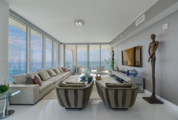 Jade Signature, 16901 Collins Ave #4005, Sunny Isles Beach, Florida 33160, image 2