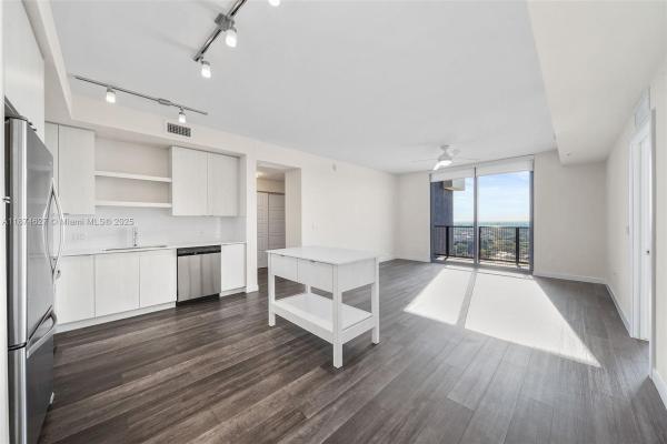 555 NE 8th St #1303, Fort Lauderdale, Florida 33304, image 1