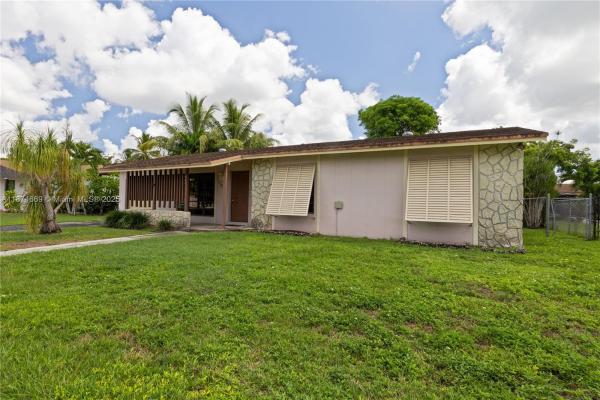 Fairway Estates, 15235 SW 108th Ct, Palmetto Estates, Florida 33157, image 2