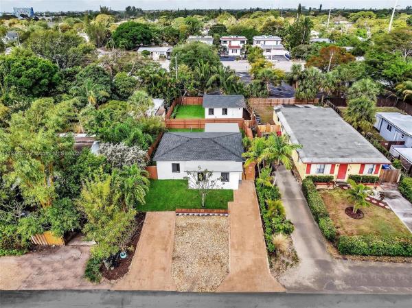 South Middle River, 1123 NE 1st Ave, Fort Lauderdale, Florida 33304, image 1