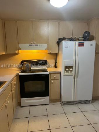 Pine Grove, 11295 N Kendall Dr #109M, Kendall, Florida 33176, image 2