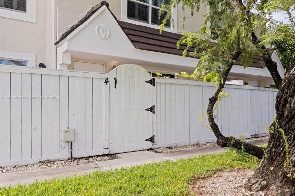 4550 SW 68 Court Cir #54-8, Unincorporated Dade County, Florida 33155, image 1