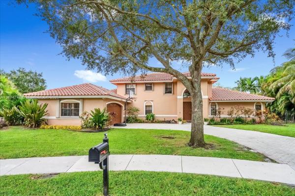 Ridgeview Lake Estates, 10424 SW 17th Mnr, Davie, Florida 33324, image 1