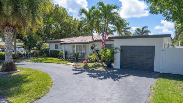 Eastway Park, 1116 SE 13th Ct, Deerfield Beach, Florida 33441, image 1