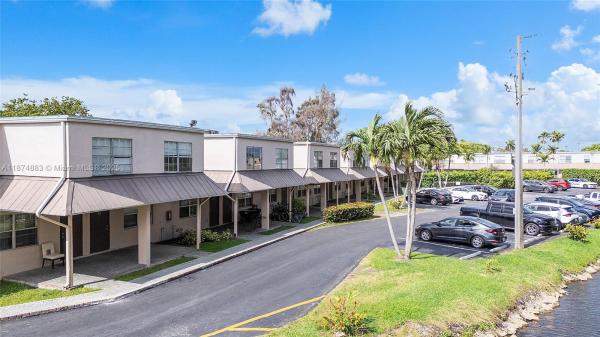 Twin Lakes Villas, 4100 NW 16th Ave #9, Oakland Park, Florida 33309, image 1