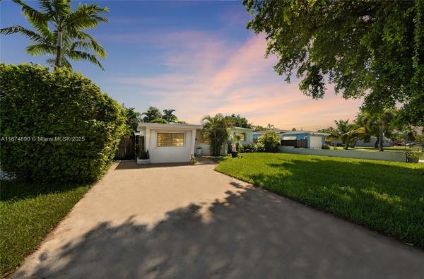 Central Golf Of Hollywood, 1105 N 31st Ct, Hollywood, Florida 33021, image 1