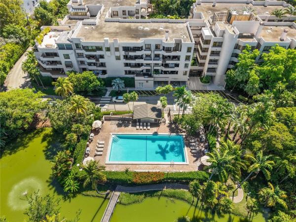 Botanica At Key Colony, 101 Crandon Blvd #381, Key Biscayne, Florida 33149, image 2