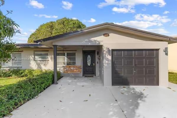 Mainlands Of Tamarac Lakes, 5817 NW 70th Ave, Tamarac, Florida 33321, image 1