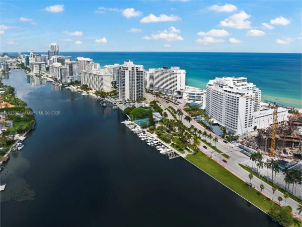 The Carriage House, 5401 Collins Ave #1231, Miami Beach, Florida 33140, image 1