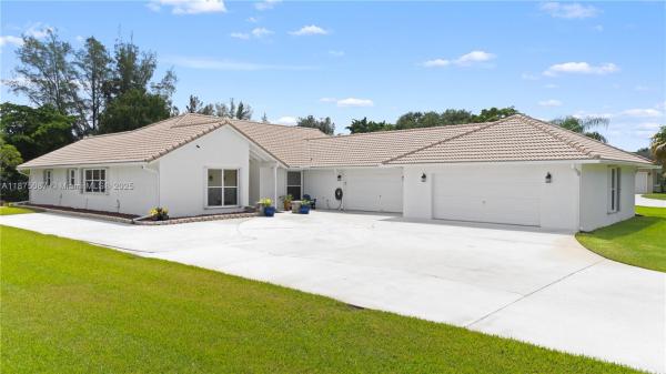 Davie No HOA, 2940 SW 155th Ln, Davie, Florida 33331, image 1