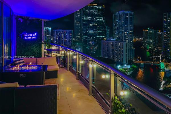 Wind, 350 S Miami Ave #3002, Miami, Florida 33130, image 1