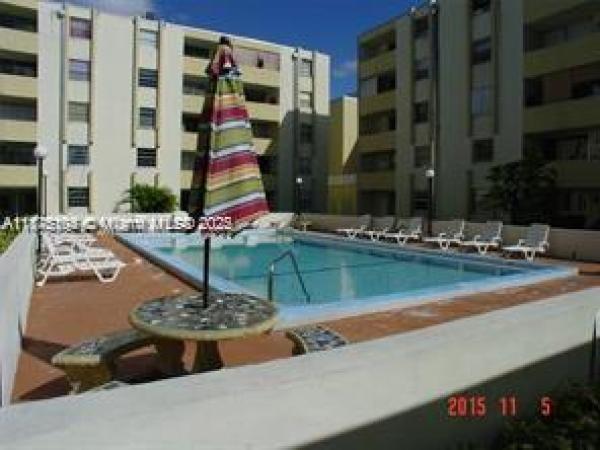 Samari Lake East, 10090 NW 80th Ct #1442, Hialeah Gardens, Florida 33016, image 1