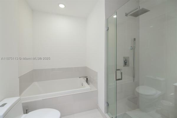 Brickell Heights East, 45 SW 9th St #4108, Miami, Florida 33130, image 3