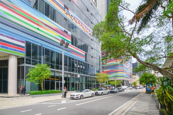 Brickell Heights East, 45 SW 9th St #4108, Miami, Florida 33130, image 2