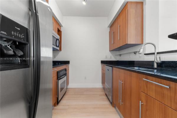 One Miami West, 325 S Biscayne Blvd 1718, Miami, Florida 33131, image 1