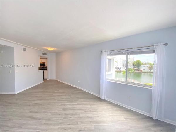 Rive Marseilles, 1185 Marseille Dr #307, Miami Beach, Florida 33141, image 1