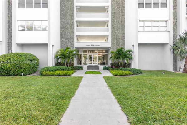 London Towers, 9381 E Bay Harbor Dr #501S, Bay Harbor Islands, Florida 33154, image 3