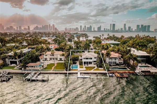 Di Lido Island, 625 E Dilido Dr, Miami Beach, Florida 33139, image 1