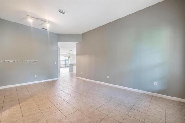 Floridian Bay Estates, 2000 NE 39th Ter, Homestead, Florida 33033, image 2