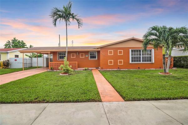 115 NE 213th St, Miami, Florida 33179, image 1