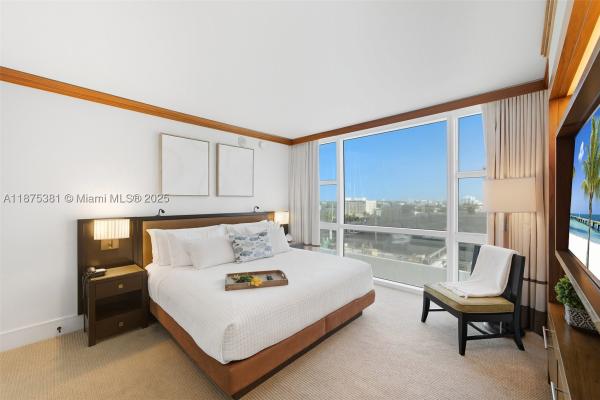 Central Carillon Beach, Miami Beach, Florida 33141, image 1