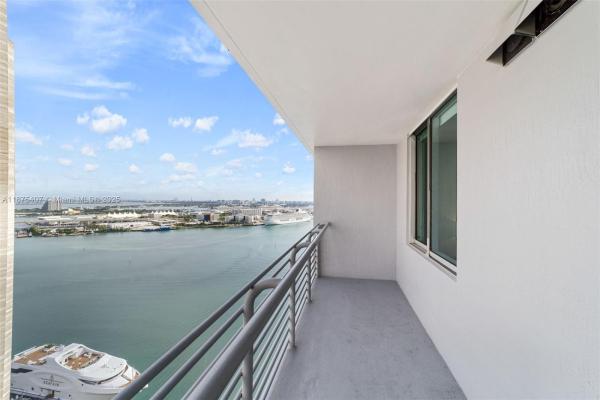 One Miami East, 335 S Biscayne Blvd #2904, Miami, Florida 33131, image 1