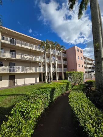 Brookfield Square, 2800 NW 56th Ave #C104, Lauderhill, Florida 33313, image 1