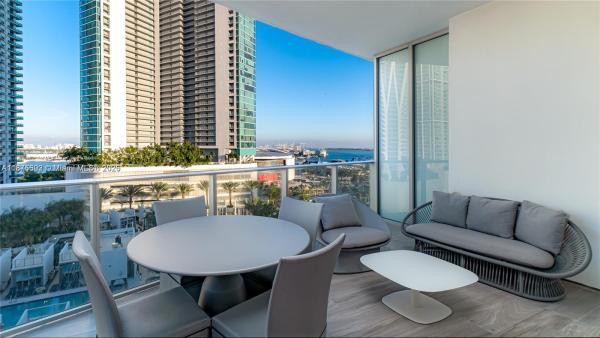 Paramount Miami Worldcenter, 851 NE 1st Ave 1203, Miami, Florida 33132, image 1