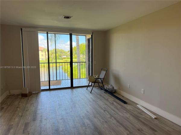 Excellente Village, 5147 Europa Dr, Boynton Beach, Florida 33437, image 2