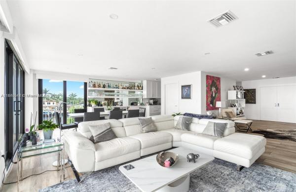 The Pilot House, 3100 NE 48th St 312 ##312, Fort Lauderdale, Florida 33308, image 1
