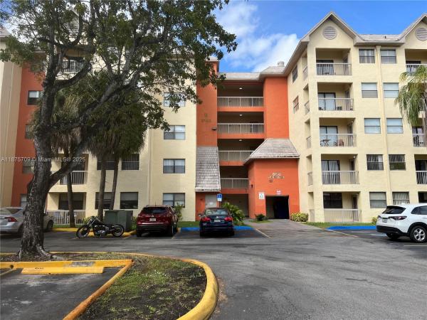 Las Vistas At Doral, 8180 Geneva Ct #326, Doral, Florida 33166, image 1