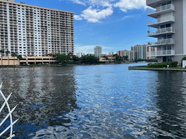 Eden Point, 4000 NE 170th St #204, North Miami Beach, Florida 33160, image 2