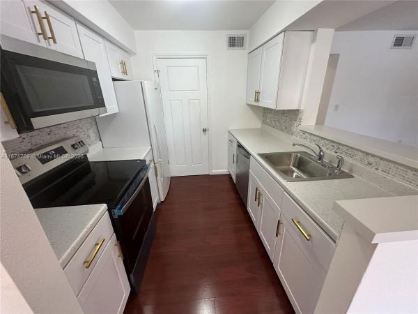 Sailboat Pointe, 2341 NW 33rd St #409, Oakland Park, Florida 33309, image 1