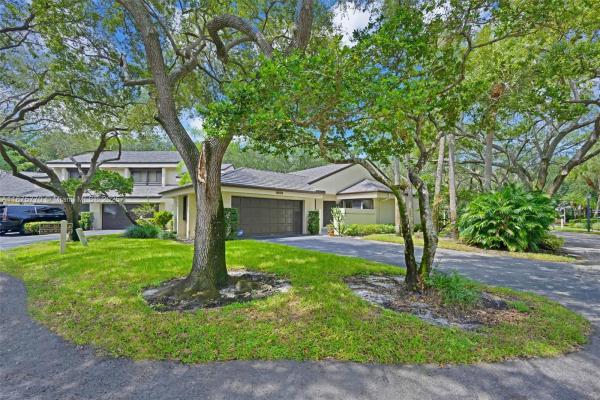 Chelsea At Jacaranda, 200 NW 97th Ave, Plantation, Florida 33324, image 2