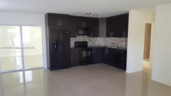 Boulevard Heights, 1221 N 70th Way, Hollywood, Florida 33024, image 1