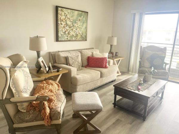 Lakes Of Carriage Hills, 4950 E Sabal Palm Blvd #407, Tamarac, Florida 33319, image 1