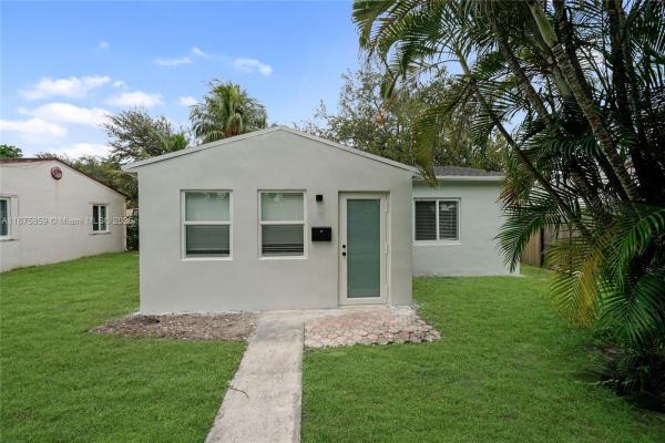 Hollywood Park, 2431 Coolidge St, Hollywood, Florida 33020, image 1
