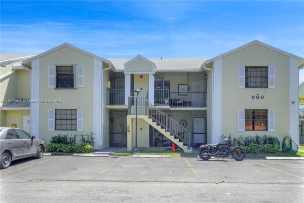 980 Constitution Dr #980D, Homestead, Florida 33034, image 1