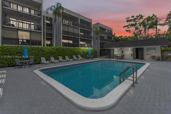 Manaranda Village, 1021 Mockingbird Ln #310, Plantation, Florida 33324, image 1