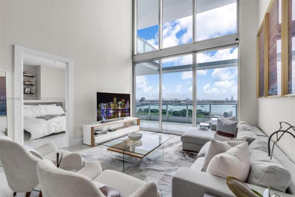 900 Biscayne Bay, 900 Biscayne Blvd #1707, Miami, Florida 33132, image 1