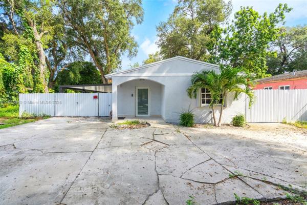 431 NE 163rd St, Miami, Florida 33162, image 1