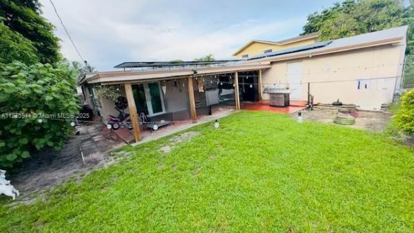 Sun Tan Village, 630 E 14th St, Hialeah, Florida 33010, image 2
