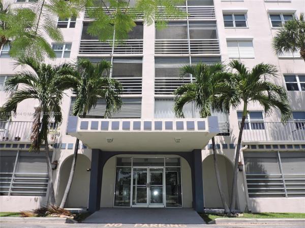 Danians South, 501 E Dania Beach Blvd #5-5M, Dania Beach, Florida 33004, image 1