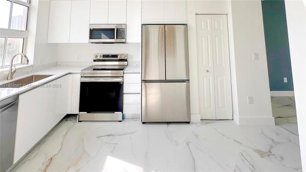 Alaqua, 3001 NE 185 St #317, Aventura, Florida 33180, image 1