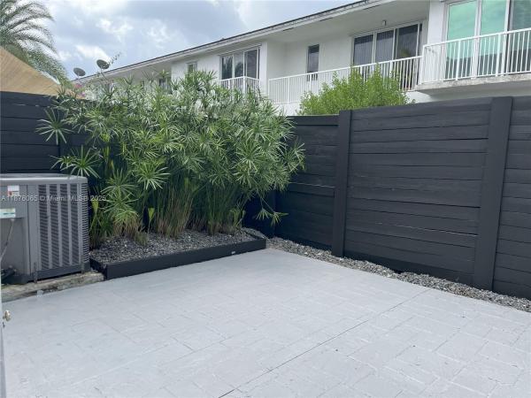 Venetian Parc, 17606 SW 149th Pl, Richmond West, Florida 33187, image 2