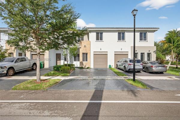 Venetian Parc, 17606 SW 149th Pl, Richmond West, Florida 33187, image 1