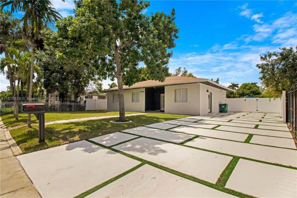 14840 NE 8th Ave, Unincorporated Dade County, Florida 33161, image 1