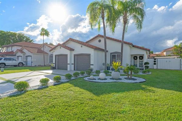 6167 NW 181st Terrace Cir N, Hialeah, Florida 33015, image 1