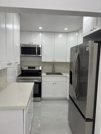 Kings Way, 2905 Pierce St #10, Hollywood, Florida 33020, image 1
